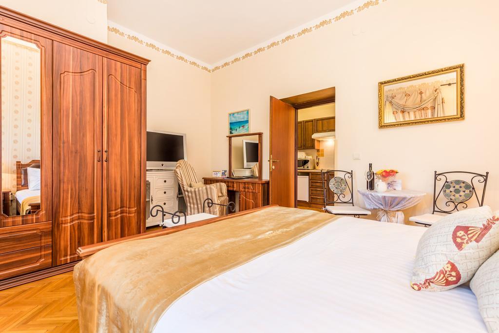 Villas Arbia - Margita Beach Hotel Банёл Экстерьер фото